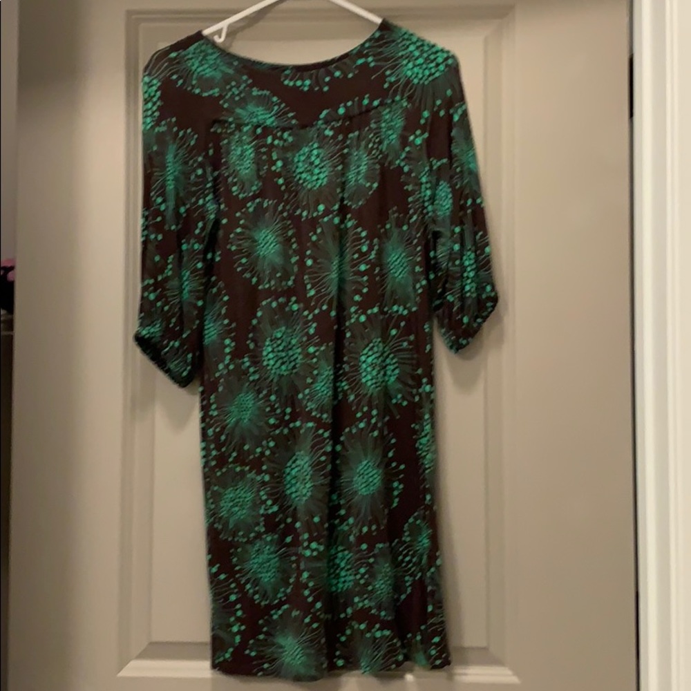 Loose flowing midi colorful dress!